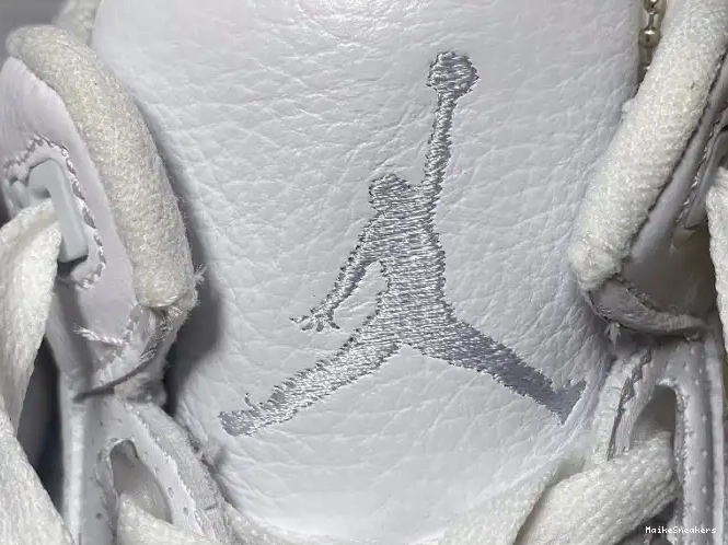 MaikeSneakers 3 White Triple Jordan Retro 136064-111 Air 0530